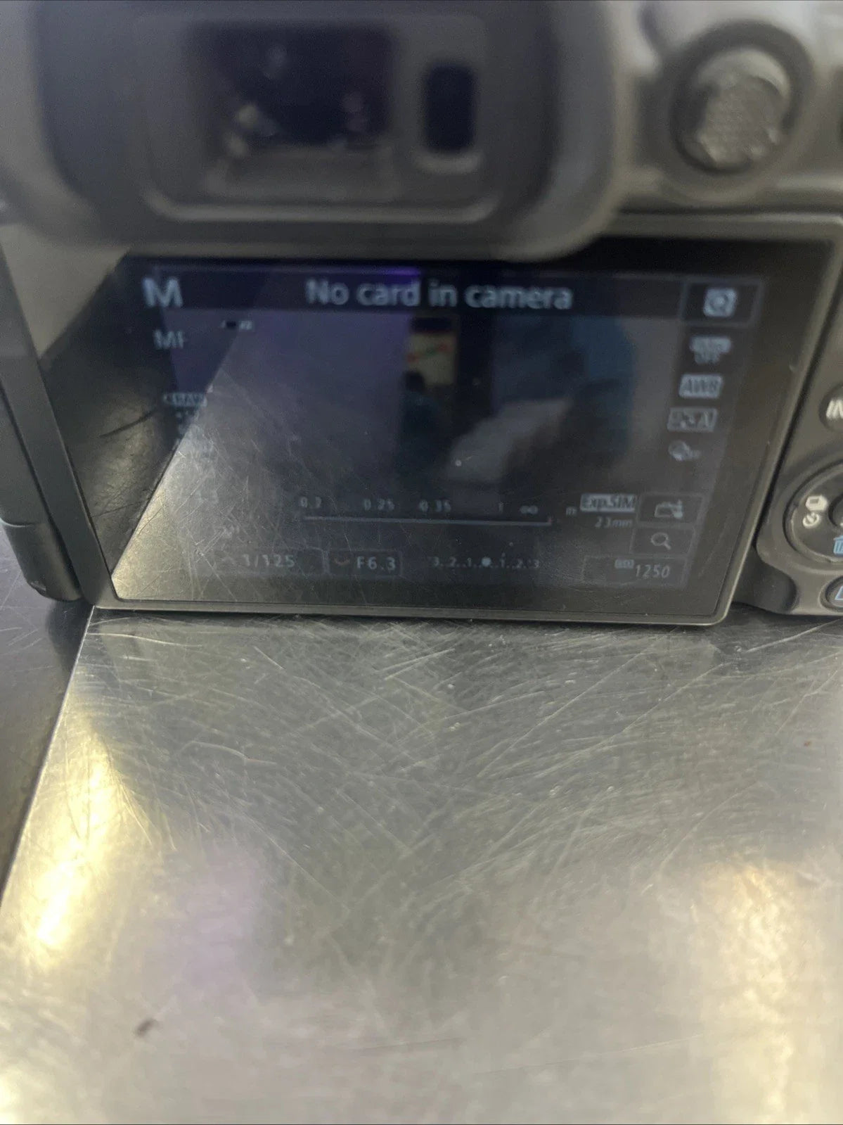 Canon EOS R10 4K UHD 24.2MP RF-S 18-45mm f/4.5-6.3 Mirrorless Camera