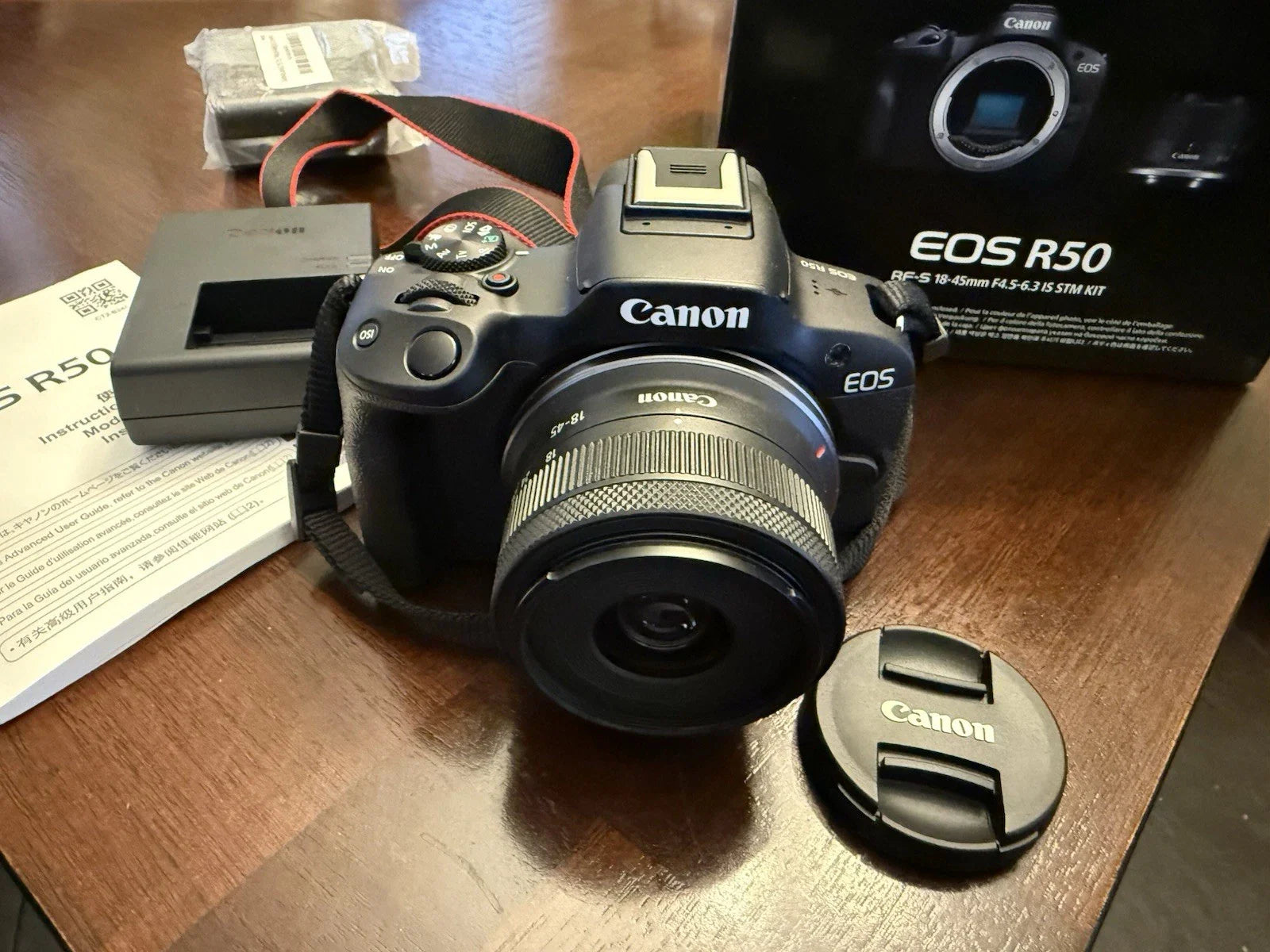 Canon EOS R50 Camera Black- EXCELLENT CONDITION