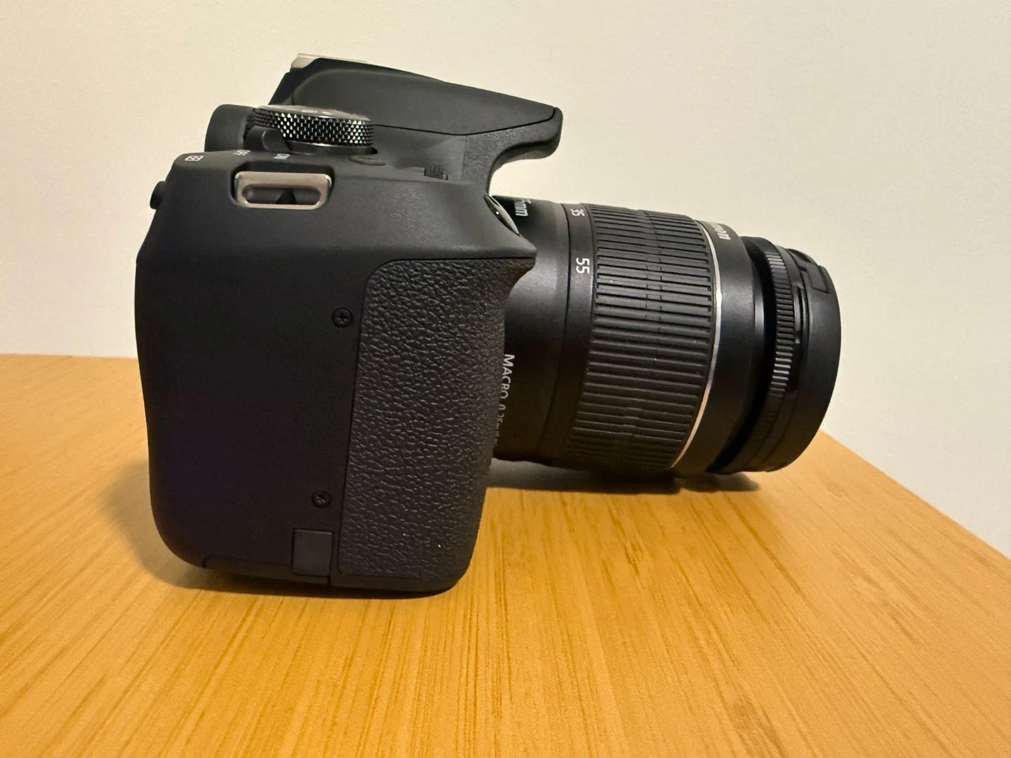 Canon EOS 2000D Rebel T7 24.1MP 18-55mm f/3.5-5.6 DSLR Camera